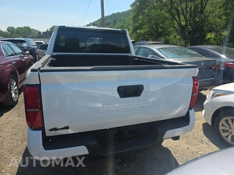2024 Toyota Tacoma SR5 Crew Cab Medium Bed - miniatura 5
