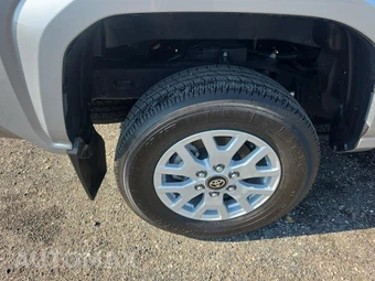 2024 Toyota Tacoma SR5 Crew Cab Medium Bed - miniatura 10