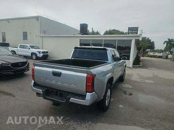 2024 Toyota Tacoma SR5 Crew Cab Short Bed - miniatura 3