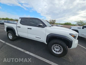 2024 Toyota Tacoma TRD Off-Road Crew Cab Medium Bed - miniatura 3