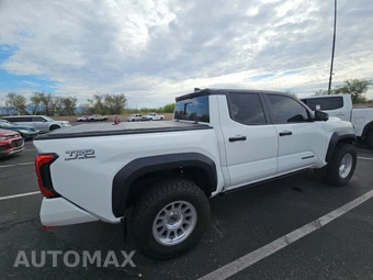 2024 Toyota Tacoma TRD Off-Road Crew Cab Medium Bed - miniatura 4