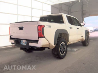 2024 Toyota Tacoma TRD Off-Road Crew Cab Medium Bed - miniatura 4
