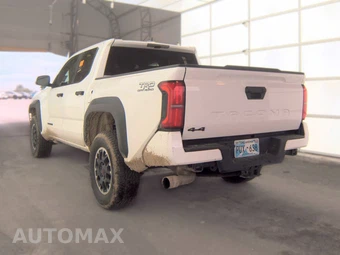 2024 Toyota Tacoma TRD Off-Road Crew Cab Medium Bed - miniatura 6