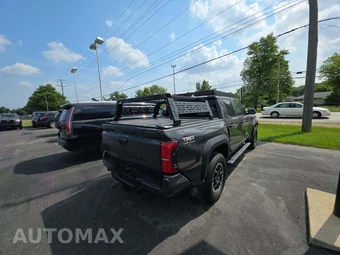 2024 Toyota Tacoma TRD Off-Road Crew Cab Medium Bed - miniatura 3