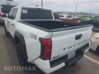2024 Toyota Tacoma TRD Off-Road Crew Cab Medium Bed - miniatura 6