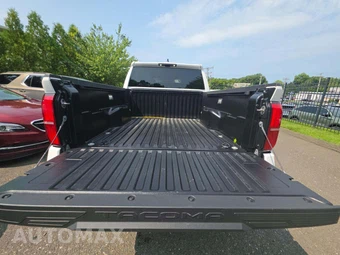 2024 Toyota Tacoma TRD Off-Road Crew Cab Medium Bed - miniatura 14