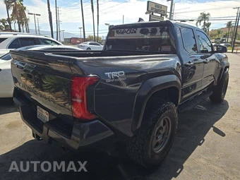 2024 Toyota Tacoma TRD Off-Road Crew Cab Medium Bed - miniatura 3