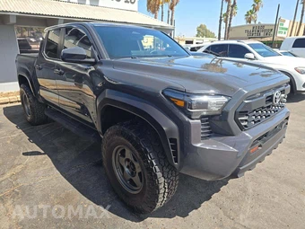 2024 Toyota Tacoma TRD Off-Road Crew Cab Medium Bed - miniatura 4