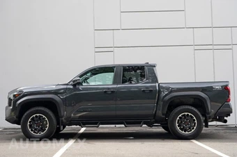 2024 Toyota Tacoma TRD Off-Road Crew Cab Medium Bed - miniatura 7