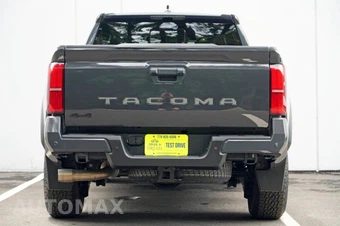2024 Toyota Tacoma TRD Off-Road Crew Cab Medium Bed - miniatura 9