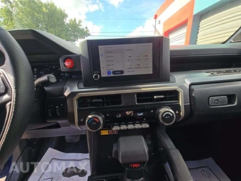 2024 Toyota Tacoma TRD Off-Road Crew Cab Medium Bed - miniatura 7
