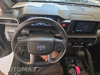 2024 Toyota Tacoma TRD Off-Road Crew Cab Medium Bed - miniatura 8