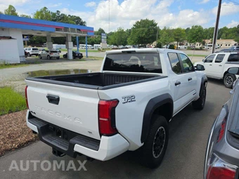 2024 Toyota Tacoma TRD Off-Road Crew Cab Medium Bed - miniatura 3