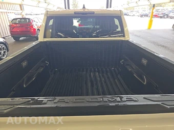 2024 Toyota Tacoma TRD Off-Road Crew Cab Medium Bed - miniatura 16