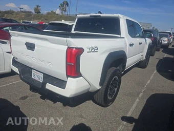 2024 Toyota Tacoma TRD Off-Road Crew Cab Medium Bed - miniatura 31