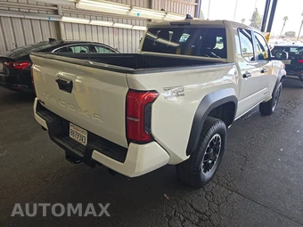 2024 Toyota Tacoma TRD Off-Road Crew Cab Medium Bed - miniatura 4