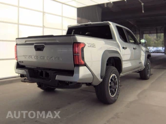 2024 Toyota Tacoma TRD Off-Road Crew Cab Medium Bed - miniatura 4