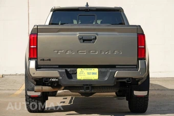 2024 Toyota Tacoma TRD Sport Crew Cab Medium Bed - miniatura 9