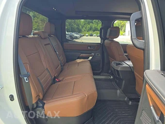 2024 Toyota Tundra 1794 Edition Crew Cab Short Bed - miniatura 16