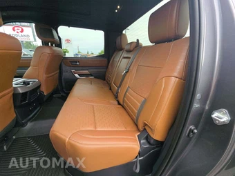 2024 Toyota Tundra 1794 Edition Crew Cab Short Bed - miniatura 10