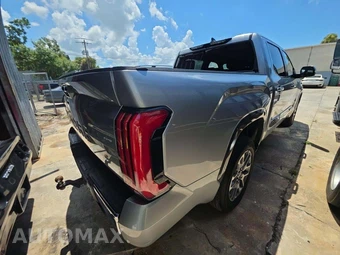 2024 Toyota Tundra Hybrid 1794 Edition Crew Cab Short Bed - miniatura 3