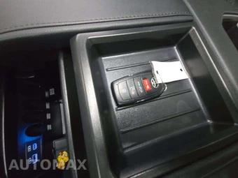 2024 Toyota Tundra Hybrid Limited Crew Cab Medium Bed - miniatura 8