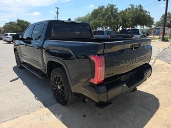 2024 Toyota Tundra Hybrid Limited Crew Cab Short Bed - miniatura 6