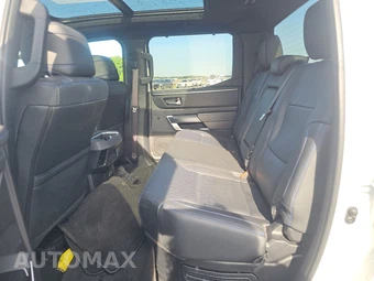 2024 Toyota Tundra Hybrid Platinum Crew Cab Short Bed - miniatura 13