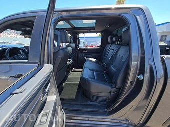 2024 Toyota Tundra Hybrid Platinum Crew Cab Short Bed - miniatura 10
