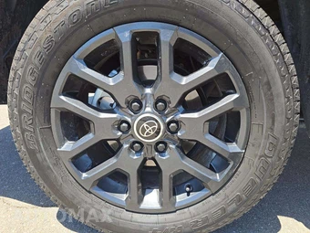 2024 Toyota Tundra Hybrid Platinum Crew Cab Short Bed - miniatura 18