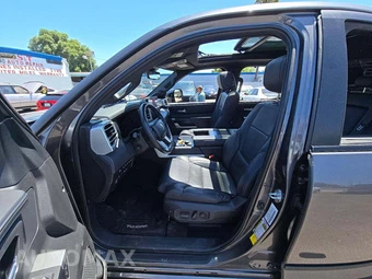 2024 Toyota Tundra Hybrid Platinum Crew Cab Short Bed - miniatura 3