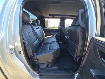 2024 Toyota Tundra Hybrid Platinum Crew Cab Short Bed - miniatura 16