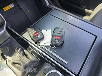 2024 Toyota Tundra Hybrid Platinum Crew Cab Short Bed - miniatura 8