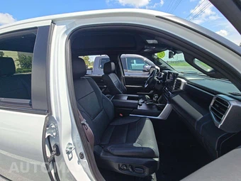 2024 Toyota Tundra Hybrid Platinum Crew Cab Short Bed - miniatura 18