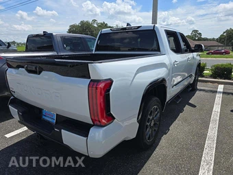 2024 Toyota Tundra Hybrid Platinum Crew Cab Short Bed - miniatura 3