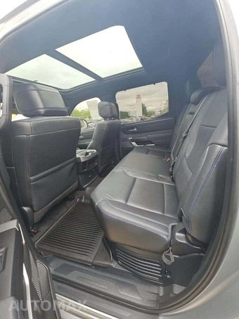 2024 Toyota Tundra Hybrid Platinum Crew Cab Short Bed - miniatura 10