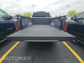 2024 Toyota Tundra Hybrid Platinum Crew Cab Short Bed - miniatura 11