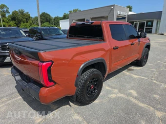 2024 Toyota Tundra Hybrid TRD Pro Crew Cab Short Bed - miniatura 3