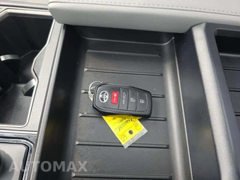 2024 Toyota Tundra Limited Crew Cab Short Bed - miniatura 8