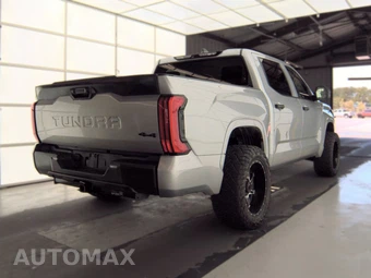 2024 Toyota Tundra SR Crew Cab Short Bed - miniatura 4