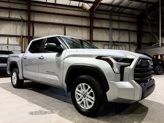 2024 Toyota Tundra SR5 Crew Cab Short Bed - car from the USA, Manheim Buy-Now listing at AUTOMAX