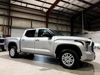 2024 Toyota Tundra SR5 Crew Cab Short Bed - miniatura 3