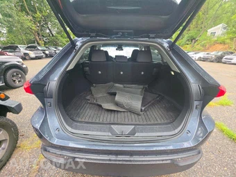 2024 Toyota Venza LE - miniatura 13
