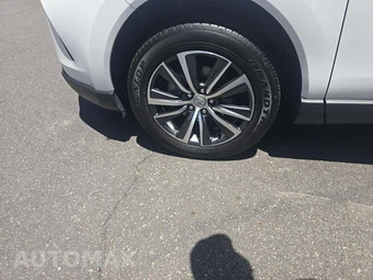 2024 Toyota Venza LE - miniatura 21