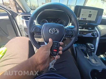 2024 Toyota Venza LE - miniatura 8