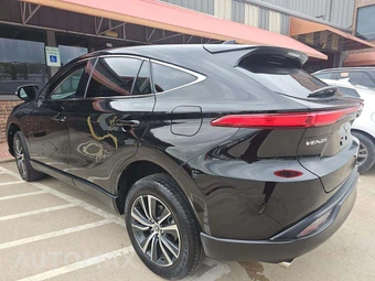 2024 Toyota Venza LE - miniatura 4