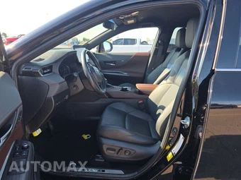 2024 Toyota Venza XLE - miniatura 7