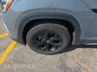 2024 Volkswagen Atlas 2.0T Peak Edition SE w/Technology - miniatura 8