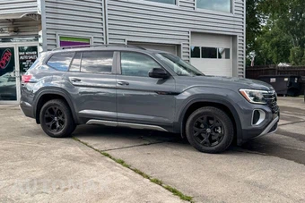 2024 Volkswagen Atlas 2.0T Peak Edition SEL - miniatura 2