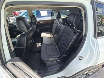 2024 Volkswagen Atlas 2.0T SE w/Technology - miniatura 13